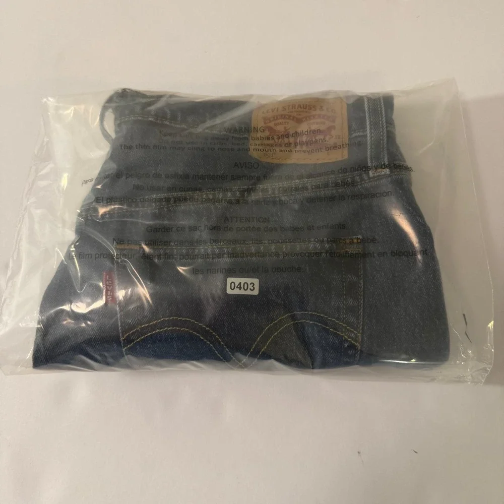 Levis 501 Original Cut Off Denim Shorts Dark Wash Distressed Button Fly Size W31